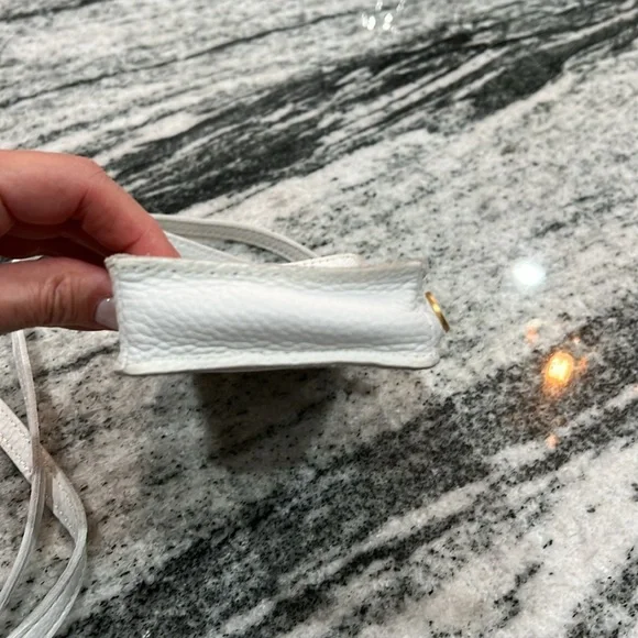 Hammitt Cross Body Phone bag with interior credit card slots - Picture 2 of 5